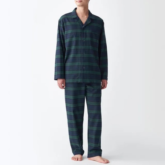 Muji Women's Side Seamless Flannel Pajamas - Picture 3 of 3